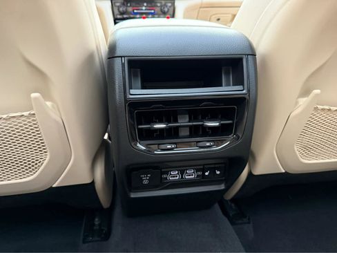 Used 2023 Jeep Grand Cherokee 4WD 4xe image 26