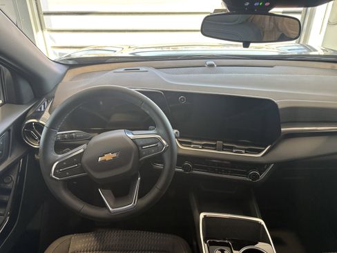 New 2026 Chevrolet Equinox LT image 11