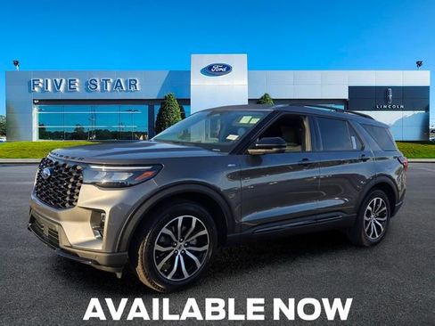 New 2026 Ford Explorer ST-Line w/ Premium Package RWD image 3