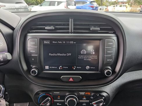 Certified 2025 Kia Soul LX image 23