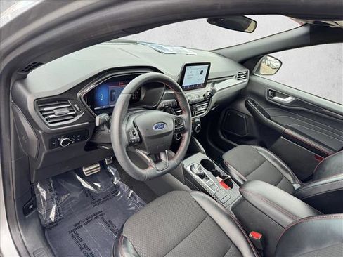 Used 2024 Ford Escape ST-Line image 11