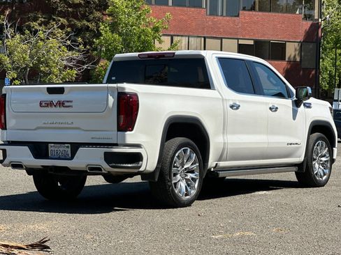 Used 2025 GMC Sierra 1500 Denali w/ Denali Reserve Package AWD/4WD image 4