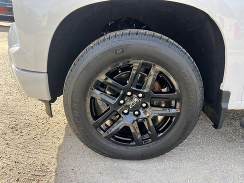 Certified 2024 Chevrolet Silverado 1500 Custom w/ Rally Edition image 27