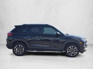 Used 2025 Chevrolet TrailBlazer LT AWD/4WD video 4