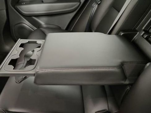 Certified 2025 Volvo XC60 T8 Core w/ Protection Package Premier AWD/4WD image 28