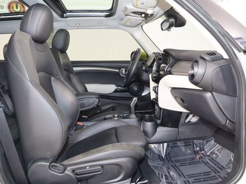 Used 2021 MINI Cooper SE w/ 6.5" Touchscreen Package FWD image 14