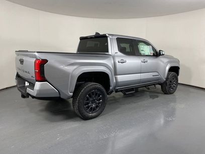 New 2025 Toyota Tacoma SR5