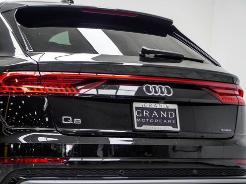 Used 2023 Audi Q8 Premium Plus AWD/4WD image 16
