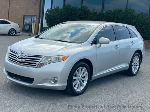 Used 2010 Toyota Venza FWD image 3