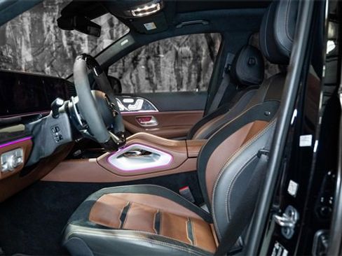 Used 2024 Mercedes-Benz GLS 63 AMG 4MATIC image 3