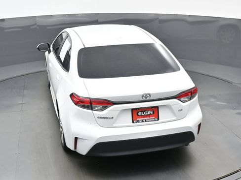 Used 2024 Toyota Corolla LE FWD image 37
