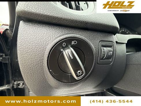 Used 2013 Volkswagen Tiguan S AWD/4WD image 15