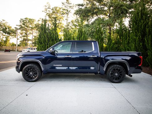 Used 2023 Toyota Tundra Limited w/ Power Package AWD/4WD image 7