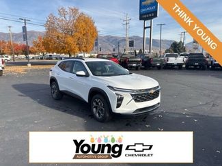 New 2026 Chevrolet Trax LT w/ Driver Confidence Package video 1