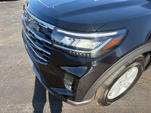 Certified 2025 Ford Explorer Active AWD/4WD image 16