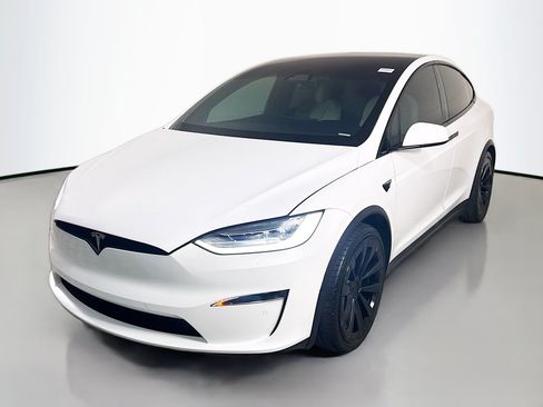 Used 2022 Tesla Model X Plaid AWD/4WD image 4