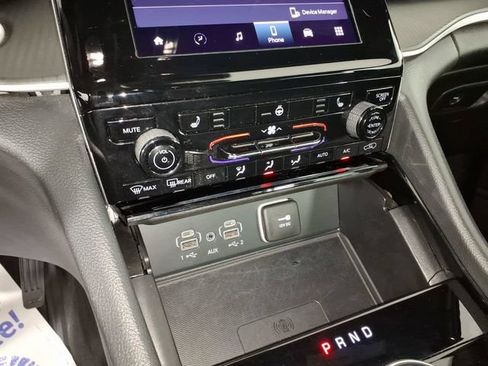 Used 2023 Jeep Grand Cherokee L Laredo AWD/4WD image 22