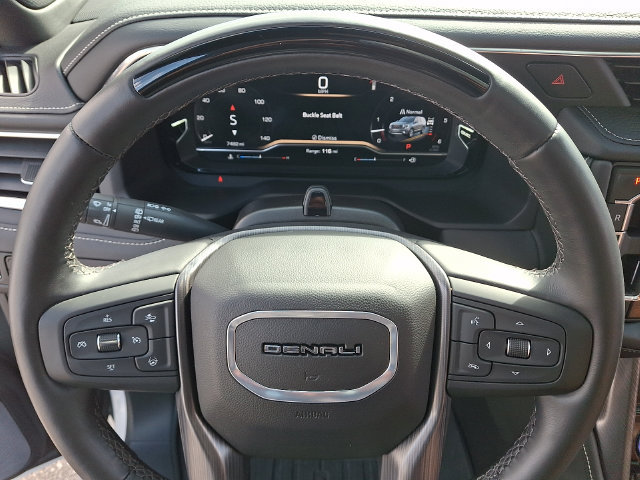 Used 2024 GMC Yukon Denali Ultimate AWD/4WD image 4
