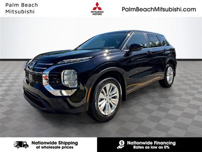 New 2025 Mitsubishi Outlander ES