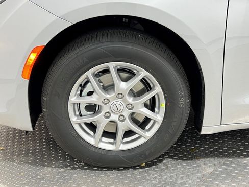 New 2026 Chrysler Voyager LX image 8