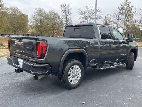 Used 2023 GMC Sierra 2500 Denali w/ Denali Ultimate Package image 9