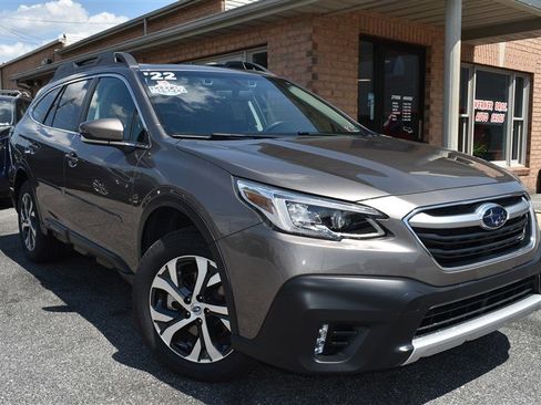 Used 2022 Subaru Outback Limited AWD/4WD image 1