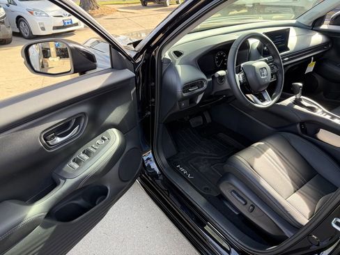 Certified 2026 Honda HR-V EX-L image 13