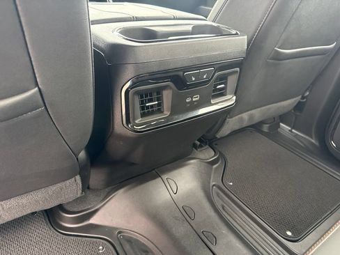Used 2025 GMC Sierra 2500 AT4 AWD/4WD image 12