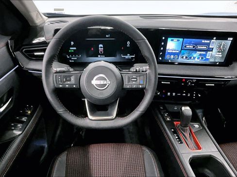 New 2025 Nissan Kicks SR w/ SR Premium Package AWD/4WD image 61