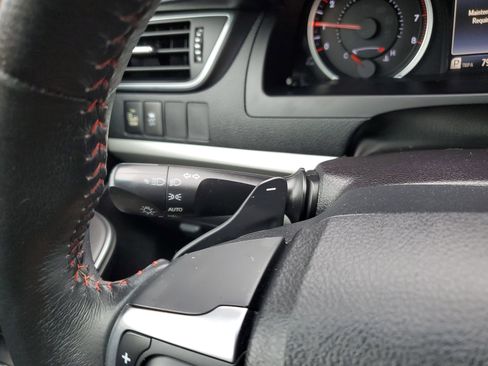 Used 2017 Toyota Camry XSE image 17