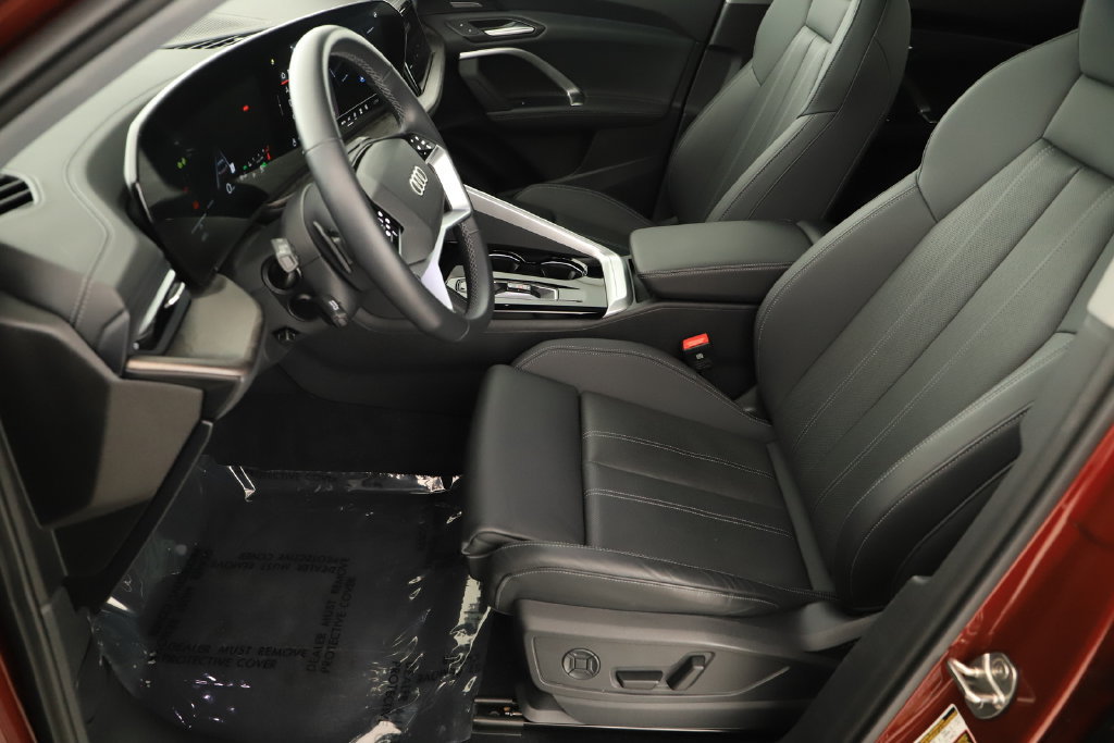 Certified 2025 Audi Q5 Prestige AWD/4WD image 25