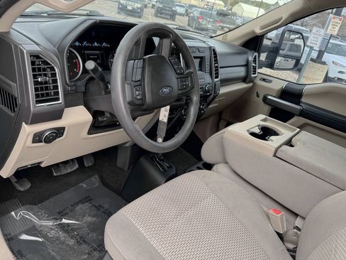 Used 2017 Ford F250 XLT image 15