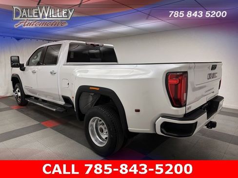 Used 2022 GMC Sierra 3500 Denali w/ Denali Ultimate Package image 4