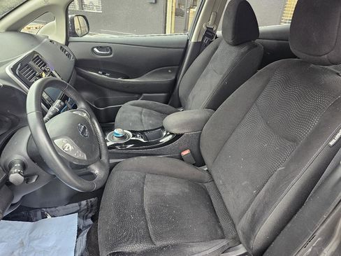 Used 2016 Nissan Leaf SV image 13