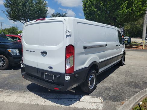 Used 2020 Ford Transit 250 Low Roof RWD image 4