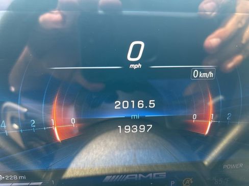 Used 2025 Mercedes-Benz GLC 43 AMG 4MATIC image 50