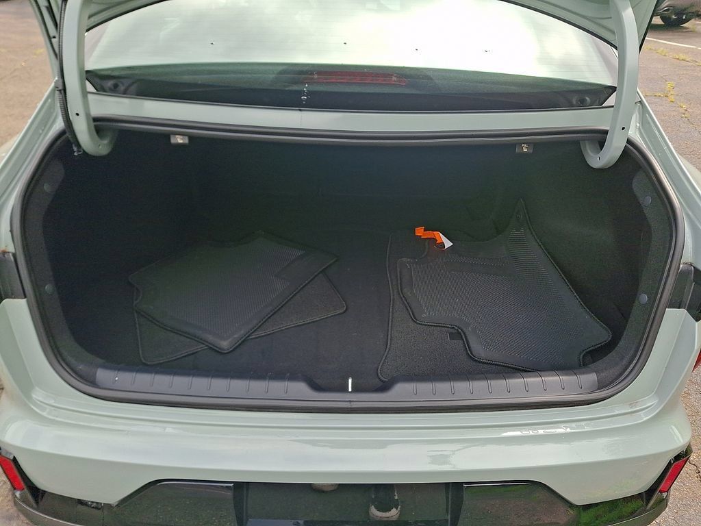 Certified 2025 Kia K4 GT-Line w/ GT-Line Sunroof Package FWD image 29
