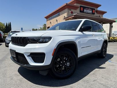 Used 2024 Jeep Grand Cherokee Altitude
