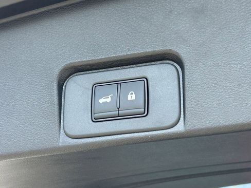New 2026 Nissan Rogue SV AWD/4WD image 16