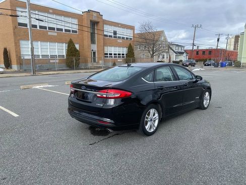 Used 2018 Ford Fusion S image 5