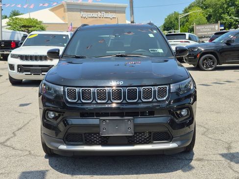 Used 2023 Jeep Compass Limited AWD/4WD image 3