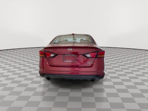 Certified 2024 Nissan Altima 2.0 SR image 10