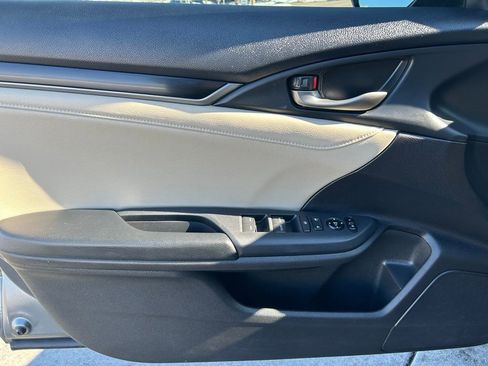 Used 2020 Honda Civic EX-L image 10