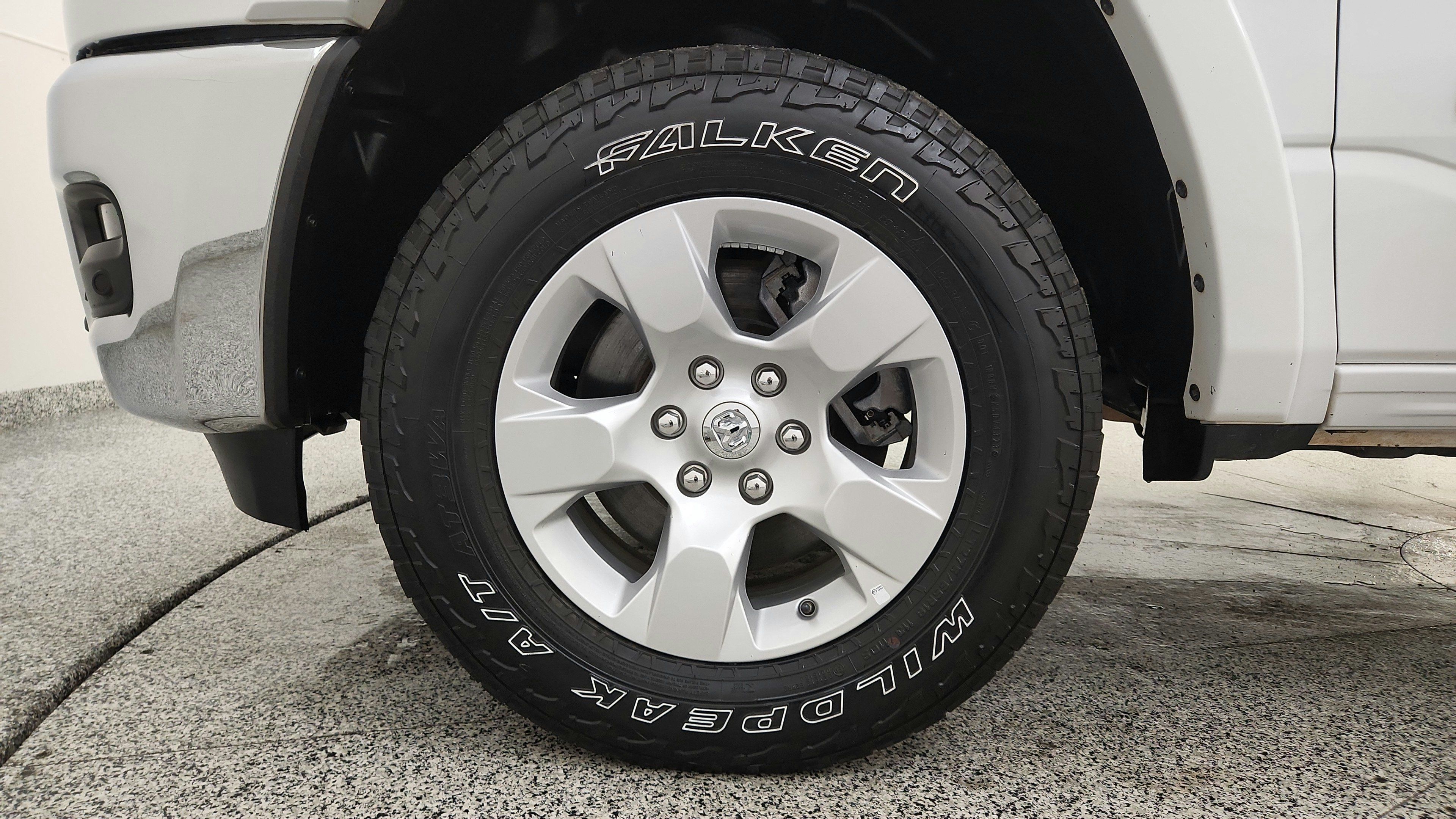 Used 2025 RAM 1500 Big Horn AWD/4WD image 38