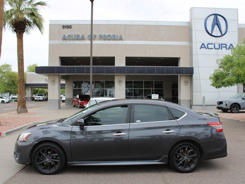 Used 2013 Nissan Sentra SR w/ Premium Pkg image 2