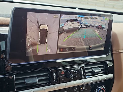 New 2026 Nissan Pathfinder Platinum image 14