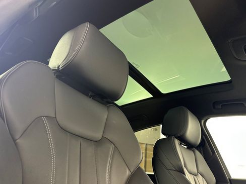 Used 2023 Audi Q5 2.0T Premium Plus w/ Premium Plus Package image 16