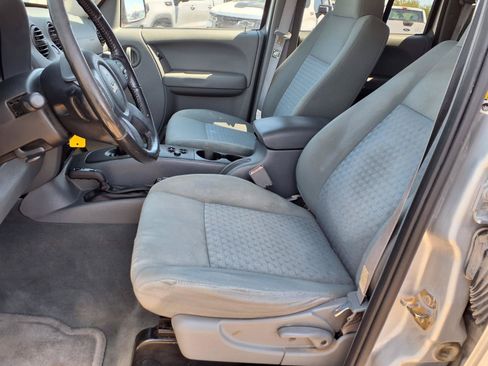 Used 2005 Jeep Liberty Sport AWD/4WD image 9
