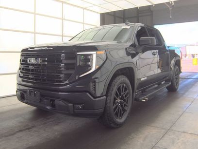Used 2024 GMC Sierra 1500 Elevation w/ LPO, Elevation Black Package