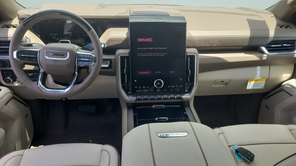 New 2026 GMC Yukon Denali w/ Denali Reserve Package AWD/4WD image 11